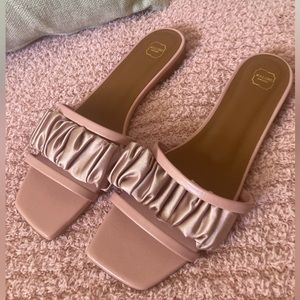 🌸NWT Pink Malone Souliers EU 39.5 Slippers🌸